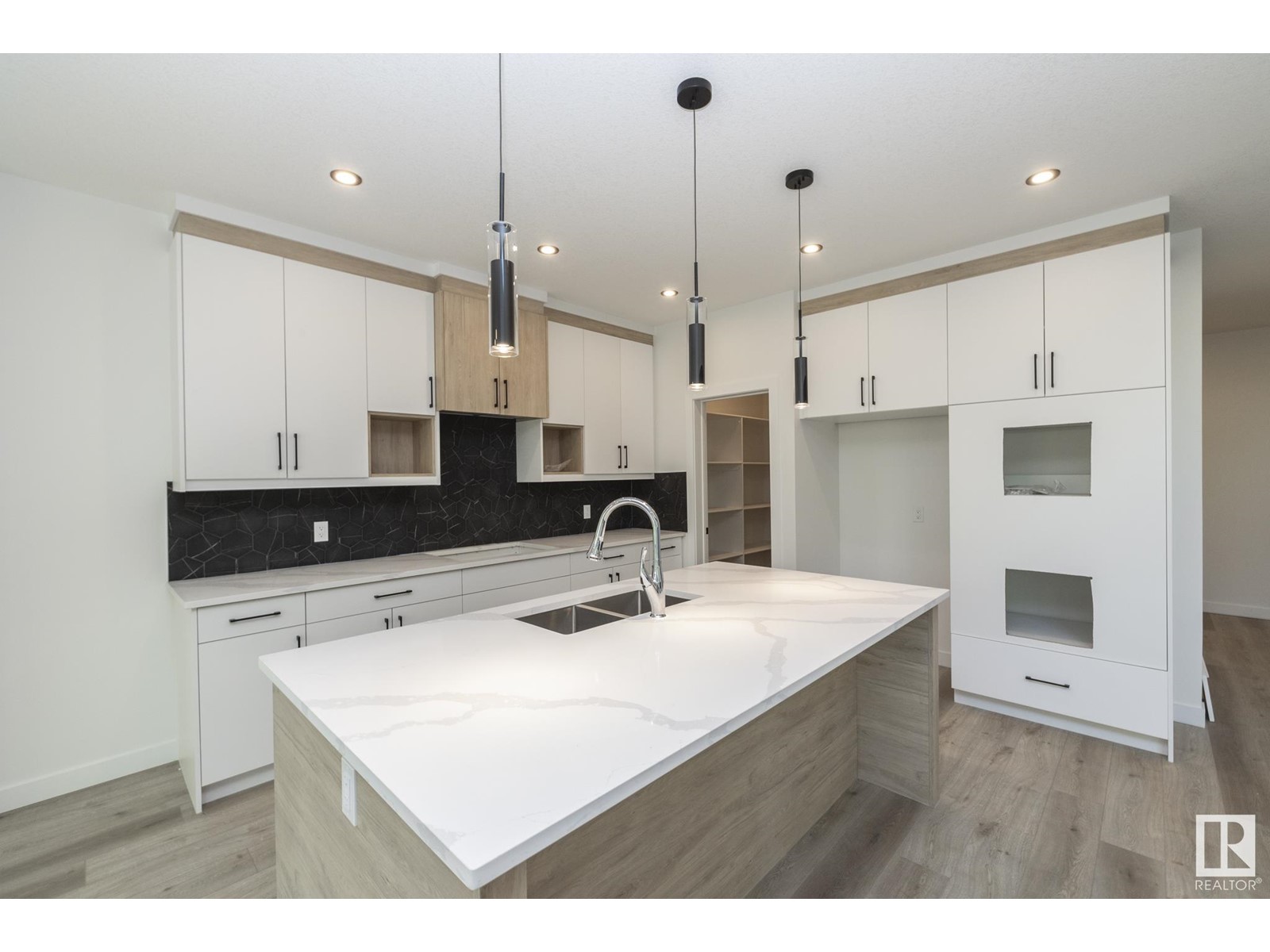 Home 2 - Image 2
